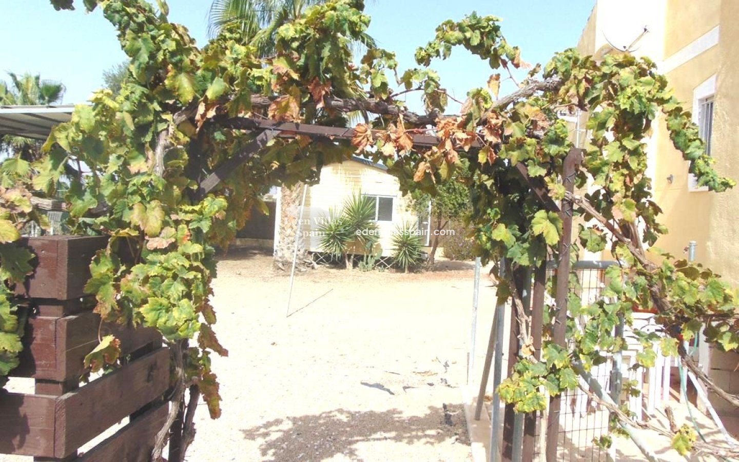 Segunda Mano - Casa de campo - Dolores