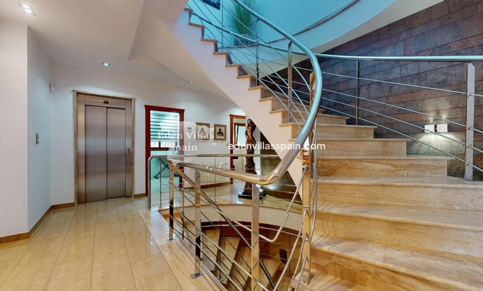 Segunda Mano - Casa de campo - Elche