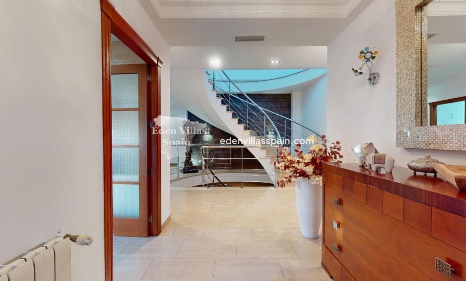 Segunda Mano - Casa de campo - Elche