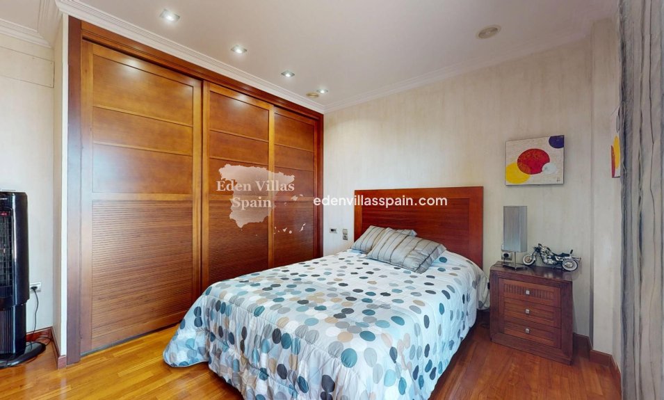 Segunda Mano - Casa de campo - Elche