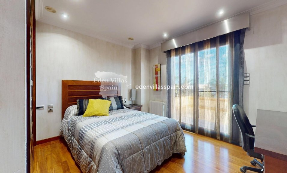 Segunda Mano - Casa de campo - Elche