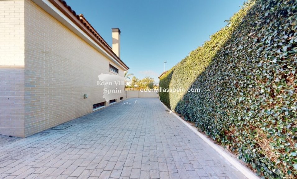 Segunda Mano - Casa de campo - Santa Pola
