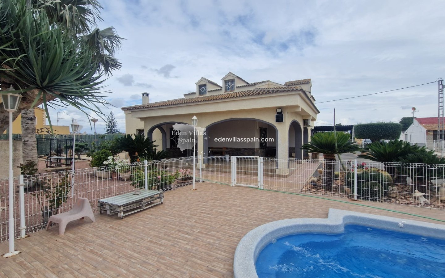 Segunda Mano - Casa de campo - Santa Pola
