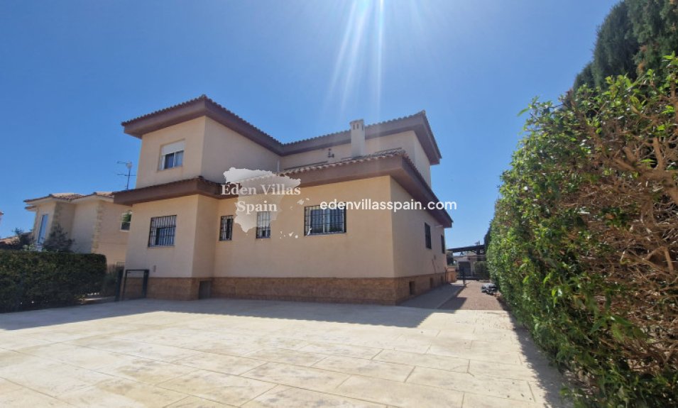 Segunda Mano - Chalet independiente - Santa Pola