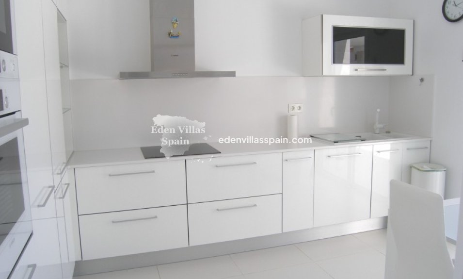 Segunda Mano - Villa costera - La Marina