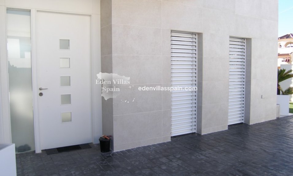 Segunda Mano - Villa costera - La Marina
