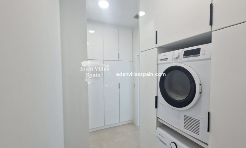 Segunda Mano - Villa costera - La Marina