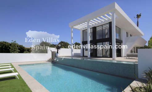 Villa a estrenar - Obra Nueva - La Marina - La Marina