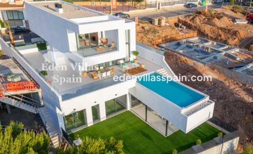 Villa a estrenar - Obra Nueva - Polop - Polop