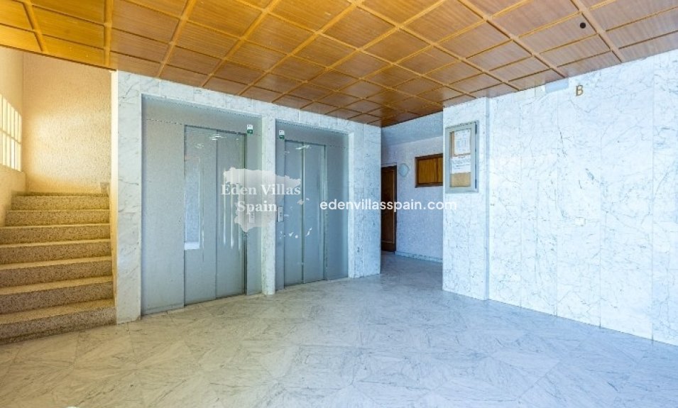 Wederverkoop - Appartement met zeezicht - La Mata