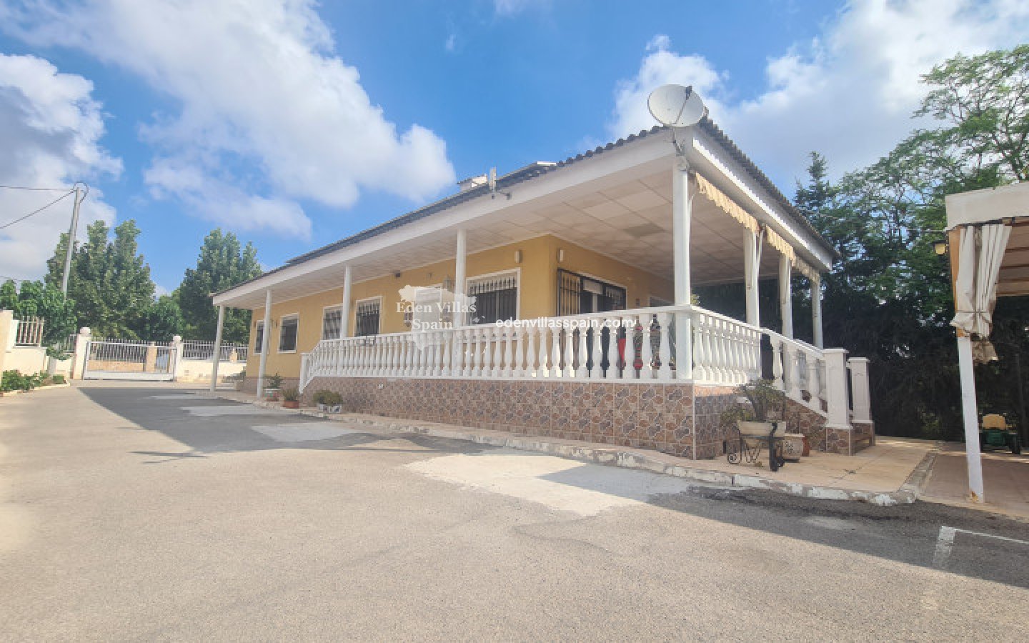 Wederverkoop - Landhuis - Dolores
