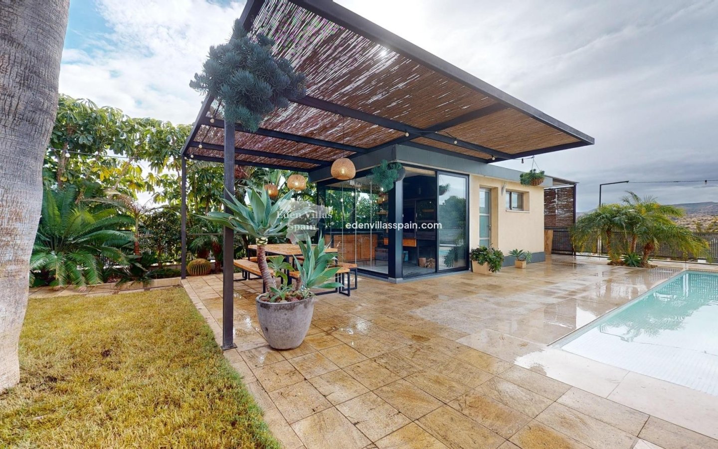 Wederverkoop - Urbanisatie vrijstaande villa - Elche