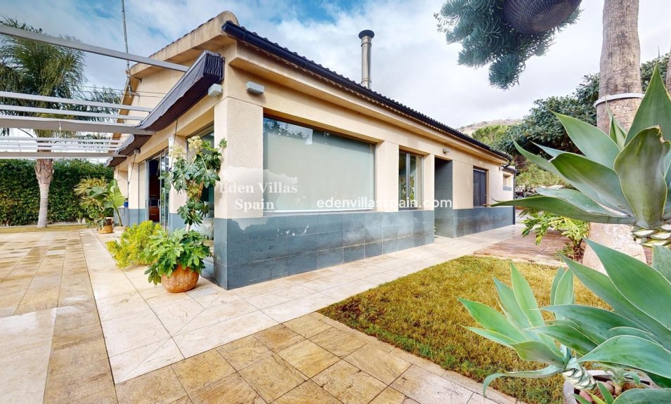 Wederverkoop - Urbanisatie vrijstaande villa - Elche