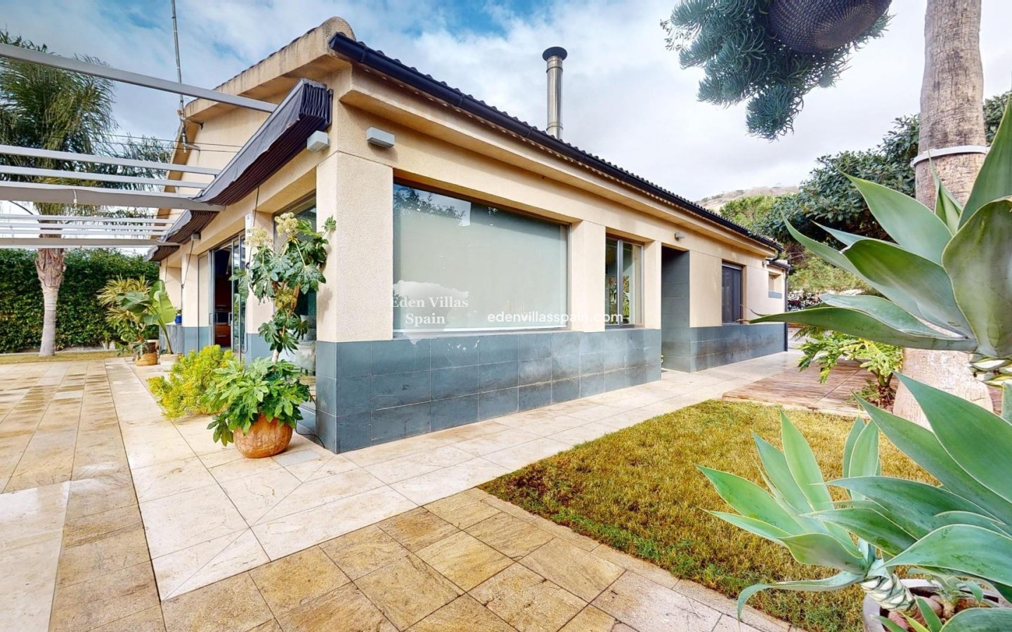 Wederverkoop - Urbanisatie vrijstaande villa - Elche