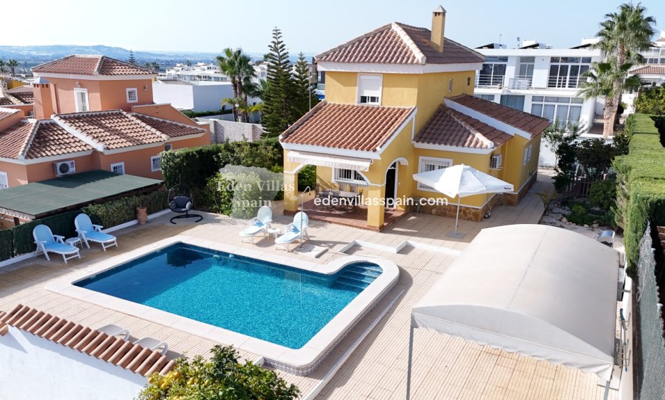 Wederverkoop - Urbanisatie vrijstaande villa - La Marina
