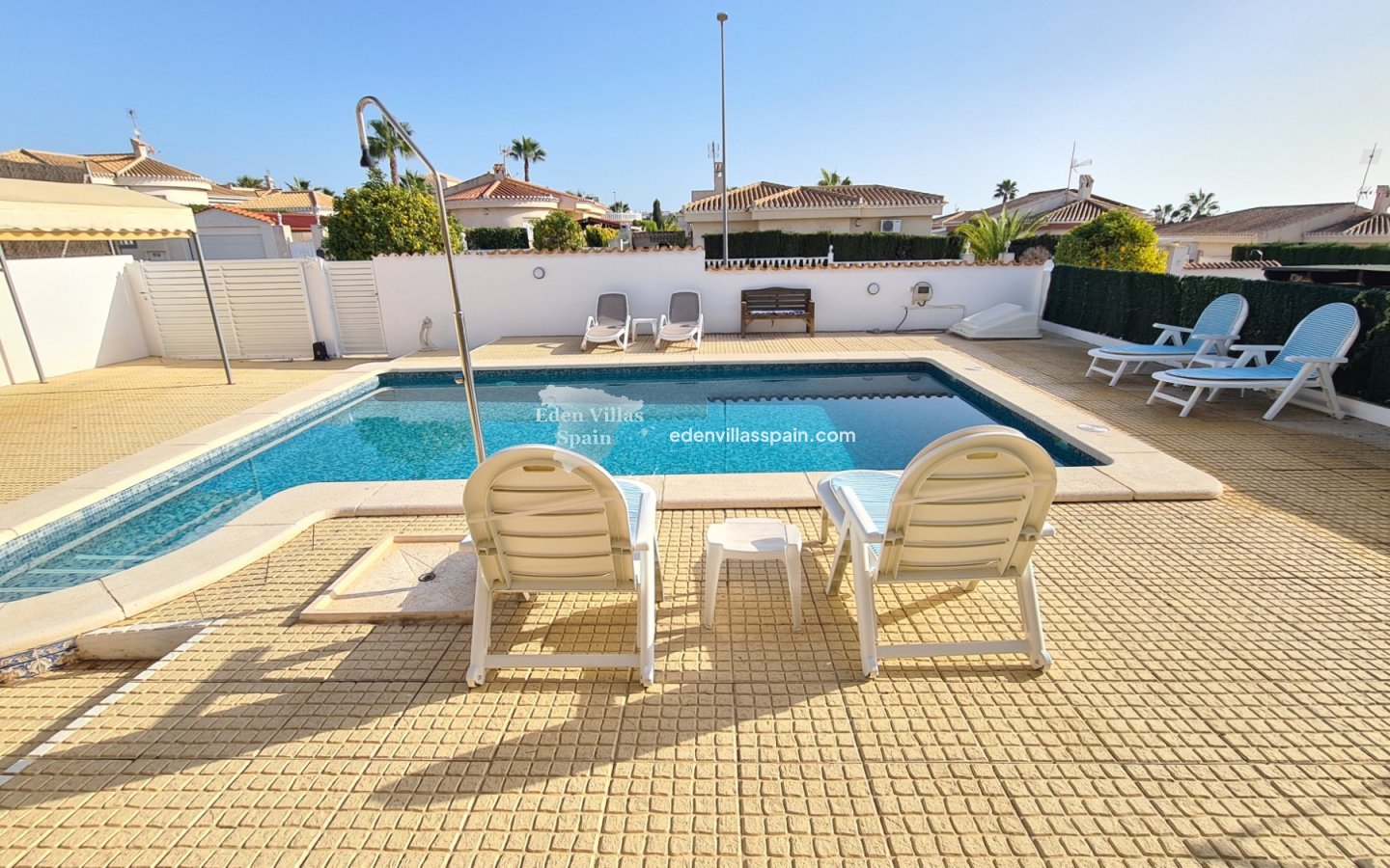 Wederverkoop - Urbanisatie vrijstaande villa - La Marina