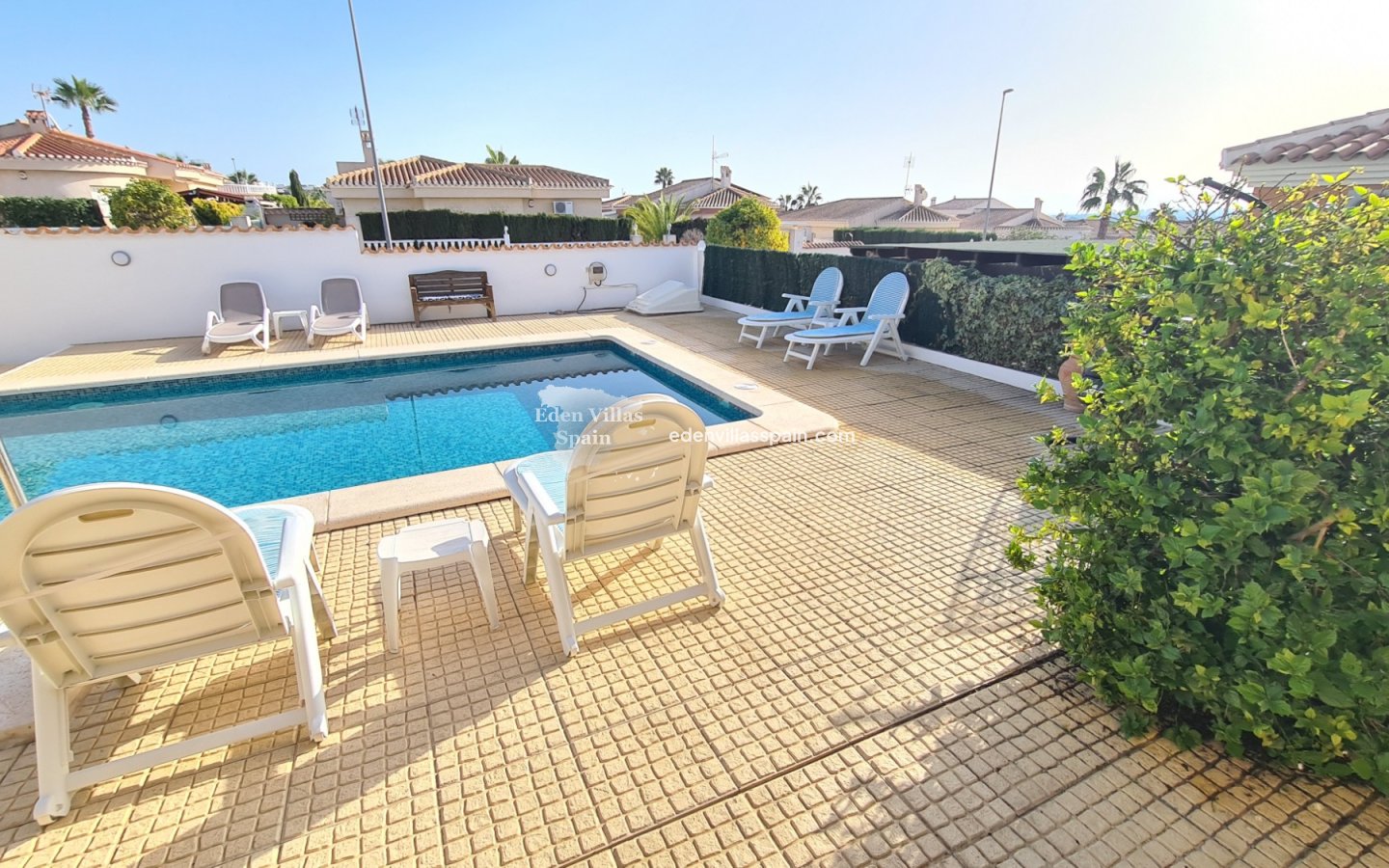Wederverkoop - Urbanisatie vrijstaande villa - La Marina