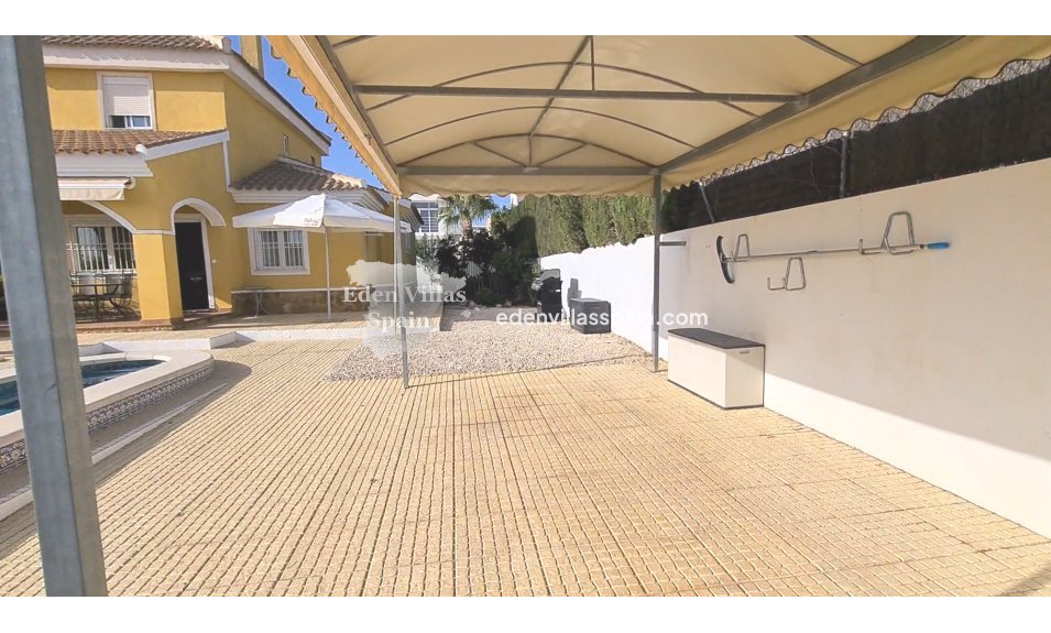 Wederverkoop - Urbanisatie vrijstaande villa - La Marina