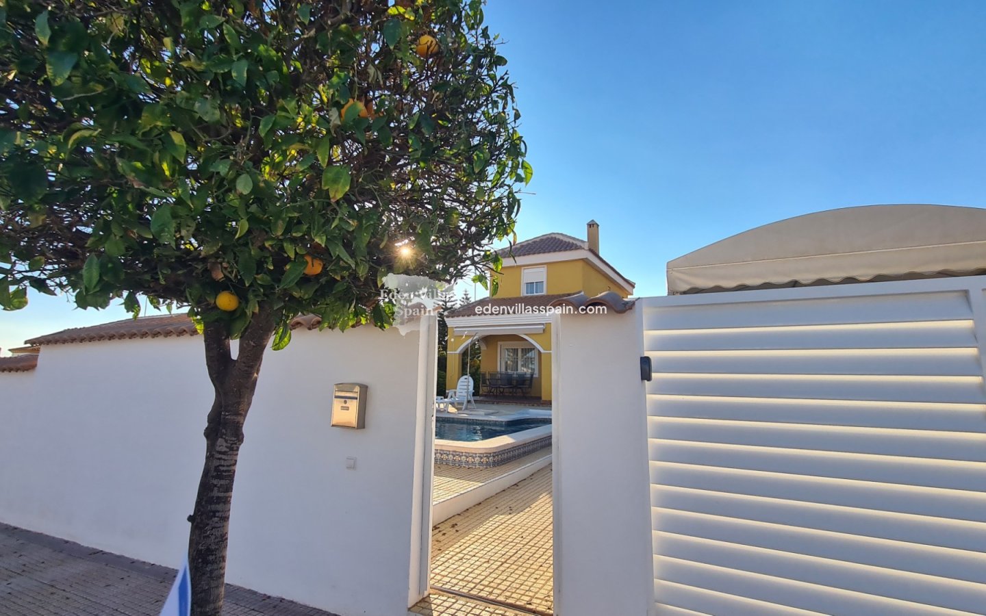 Wederverkoop - Urbanisatie vrijstaande villa - La Marina