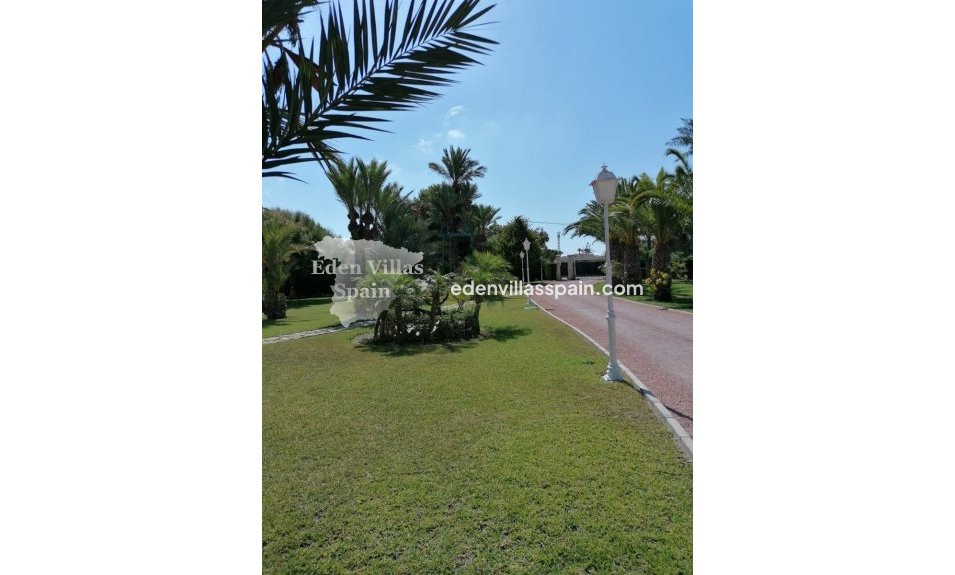 Wederverkoop - Urbanisatie vrijstaande villa - Santa Pola