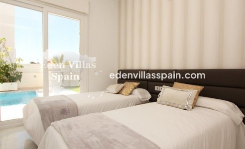 Nieuwbouw - Kustvilla - Torrevieja