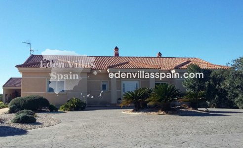 Segunda Mano - Casa de campo - Daya Nueva