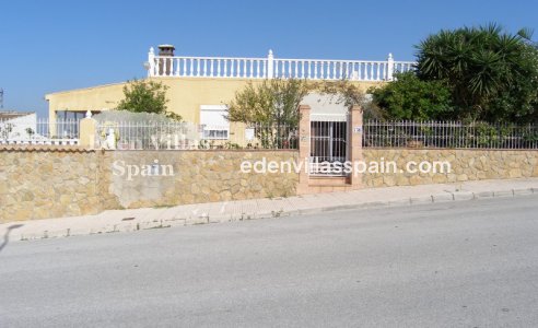 Resale - Country House - La Marina