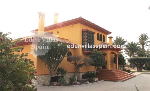 Resale - Country House - Elche