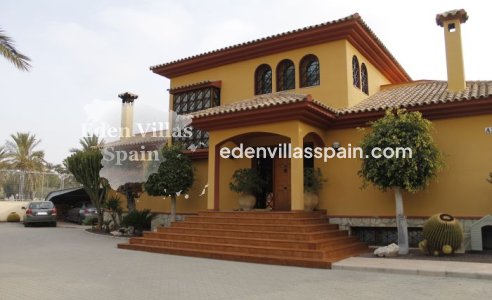 Resale - Country House - Elche