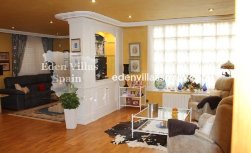 Resale - Country House - Elche