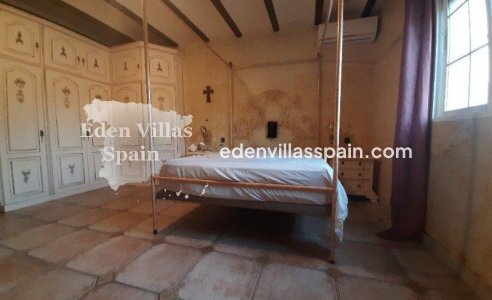 Resale - Country House - Elche