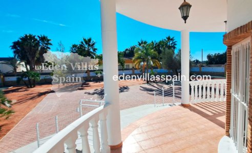 Resale - Coastal Villa - Catral