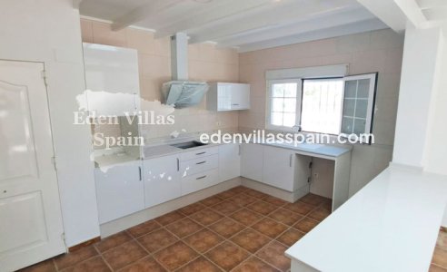 Resale - Coastal Villa - Catral