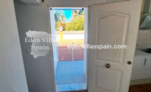 Resale - Coastal Villa - Catral