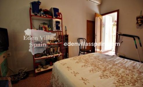 Resale - Country House - Elche