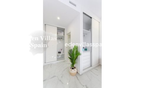 New Construction - Urbanisation detached Villa - Torrevieja