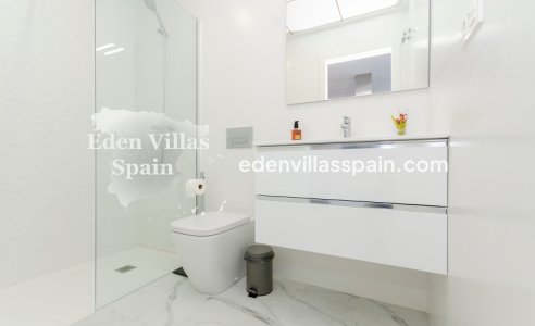 New Construction - Urbanisation detached Villa - Torrevieja