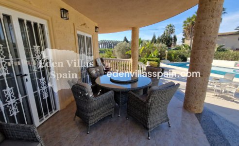 Resale - Coastal Villa - Catral