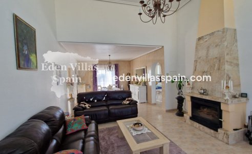 Resale - Coastal Villa - Catral