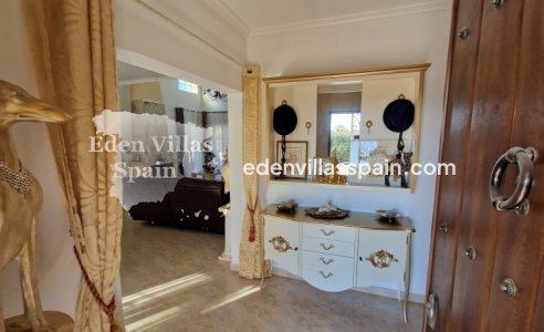 Resale - Coastal Villa - Catral