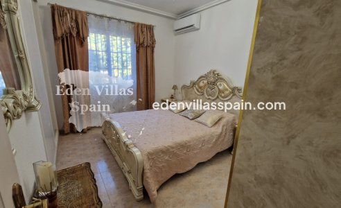 Resale - Coastal Villa - Catral