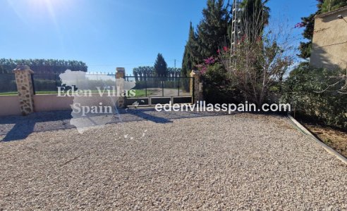 Resale - Coastal Villa - Catral