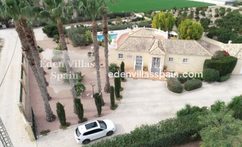 Resale - Coastal Villa - Catral