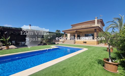 Resale - Urbanisation detached Villa - Santa Pola