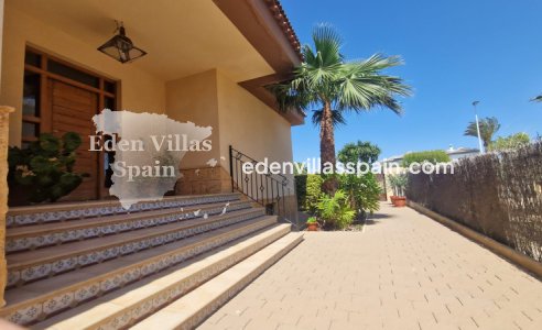 Resale - Urbanisation detached Villa - Santa Pola