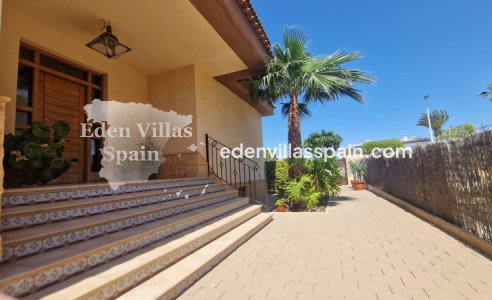 Resale - Urbanisation detached Villa - Santa Pola