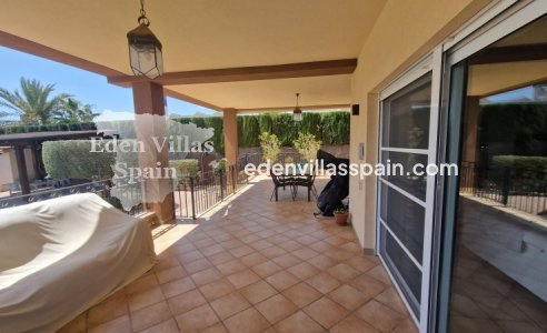 Resale - Urbanisation detached Villa - Santa Pola