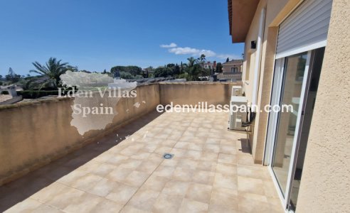 Resale - Urbanisation detached Villa - Santa Pola