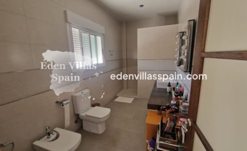 Resale - Urbanisation detached Villa - Santa Pola