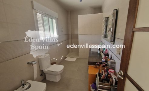 Resale - Urbanisation detached Villa - Santa Pola